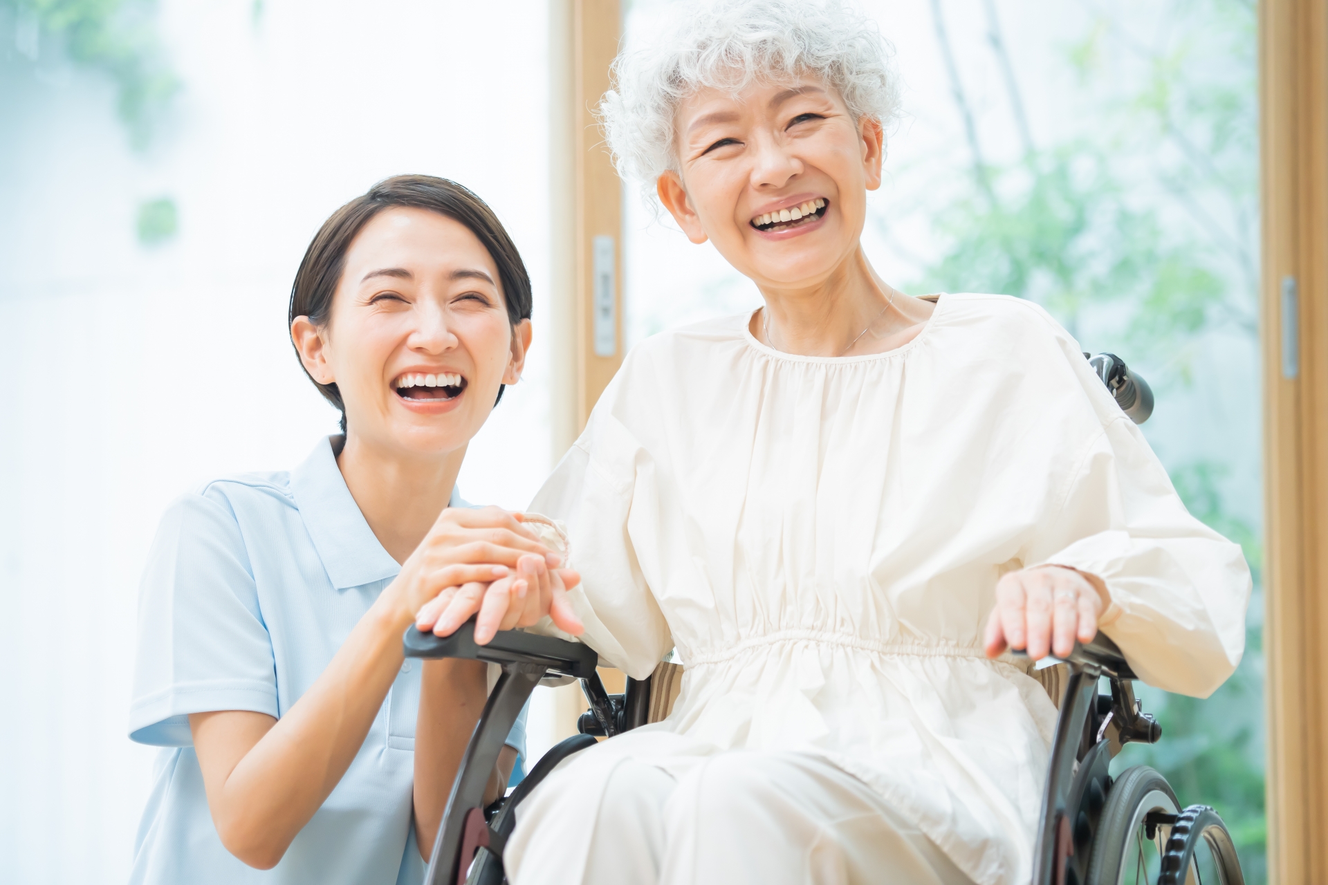 ヒューマンライフケア　ひらお湯の正社員 介護職 デイサービスの求人情報イメージ1